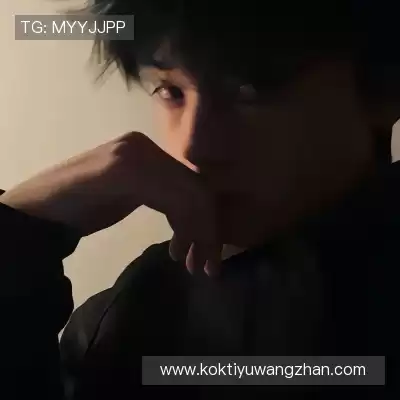 劳真杨